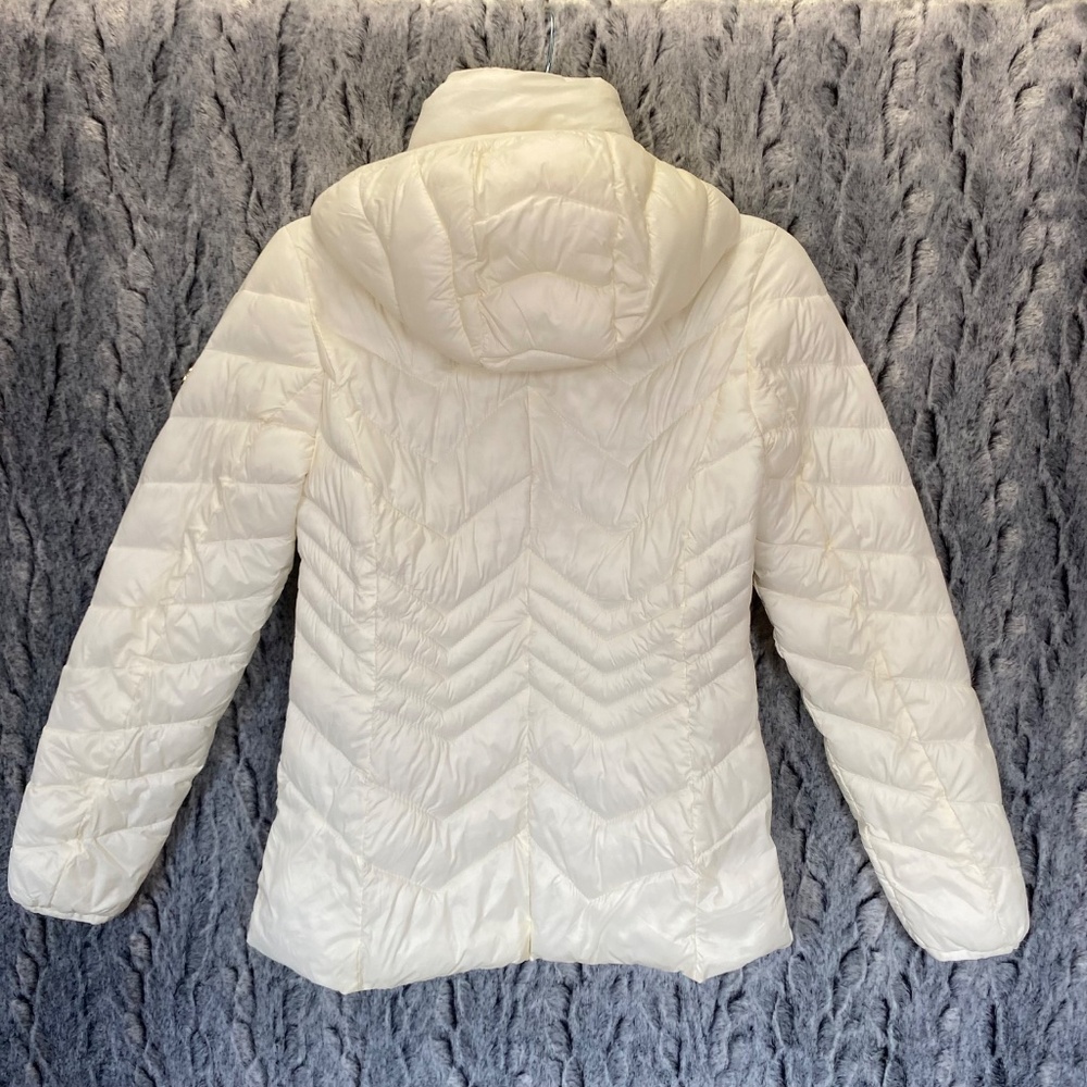 Michael Kors Packable Puffy Jacket, white, size XS - Picture 3 of 13